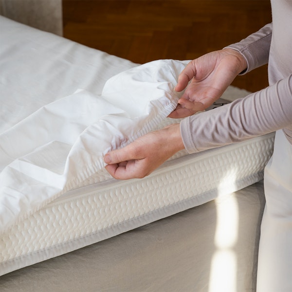 CURA Satina Fitted sheet
