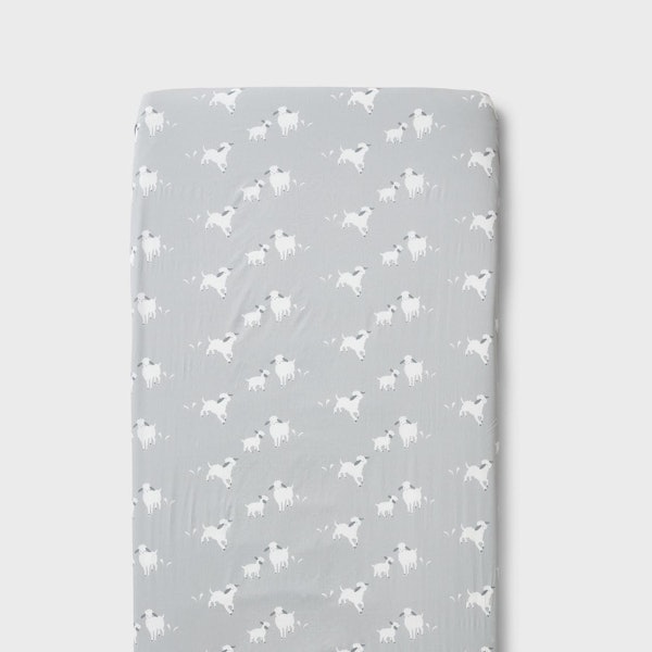 CURA Cotton Fitted Sheet Sheep